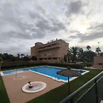 Playa Pinar Golf 아파트 *